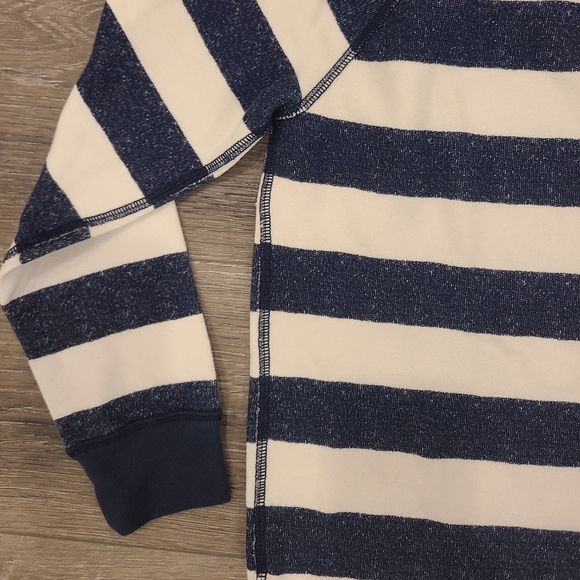 Gap Kids Sweater - Picture 3 of 5